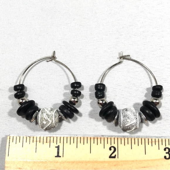 EARRINGS - SILVER-TONE HOOP with BLACK, GRAY, and SILVER-TONE BEADS. - Picture 2 of 3
